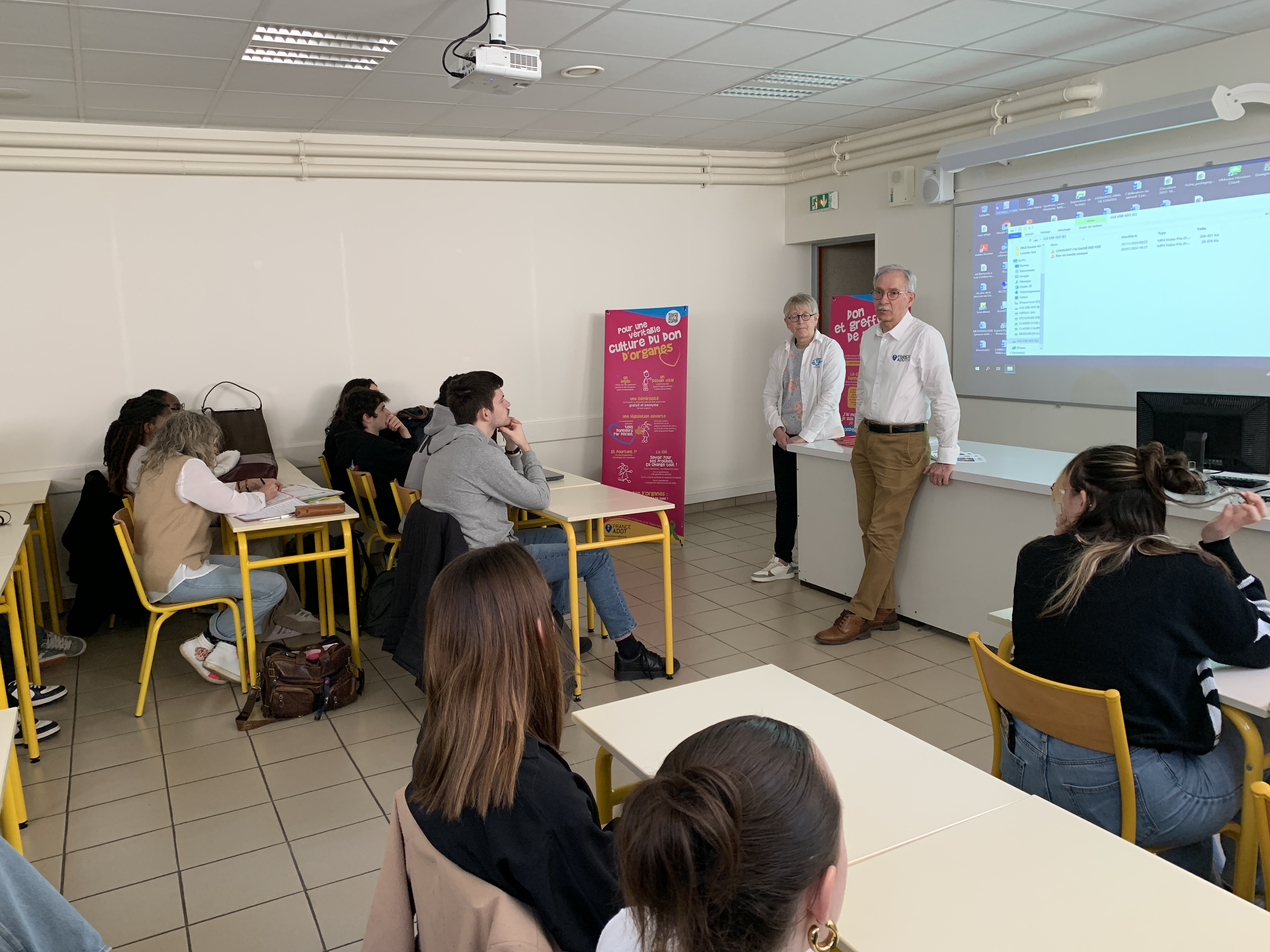 Présentation de FRANCE ADOT 72 aux élèves